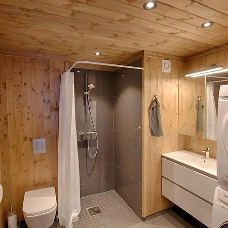 Modern Comfort Perfect For Families And Groups