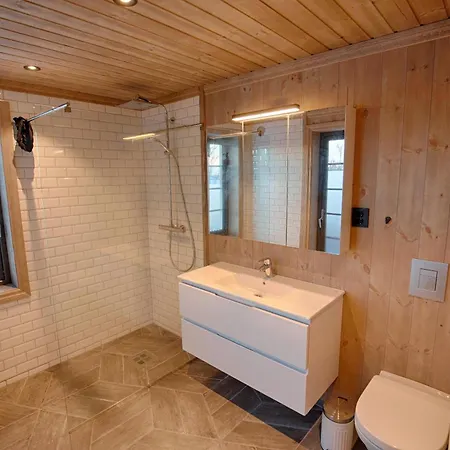 Modern Comfort Perfect For Families And Groups Chalet *