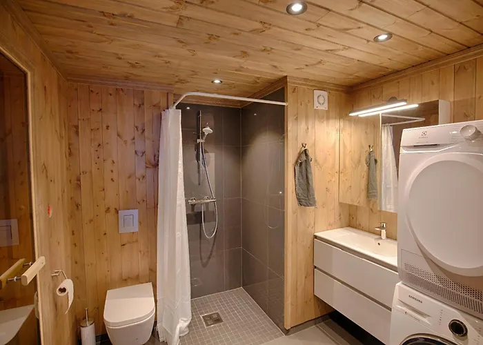 Modern Comfort Perfect For Families And Groups